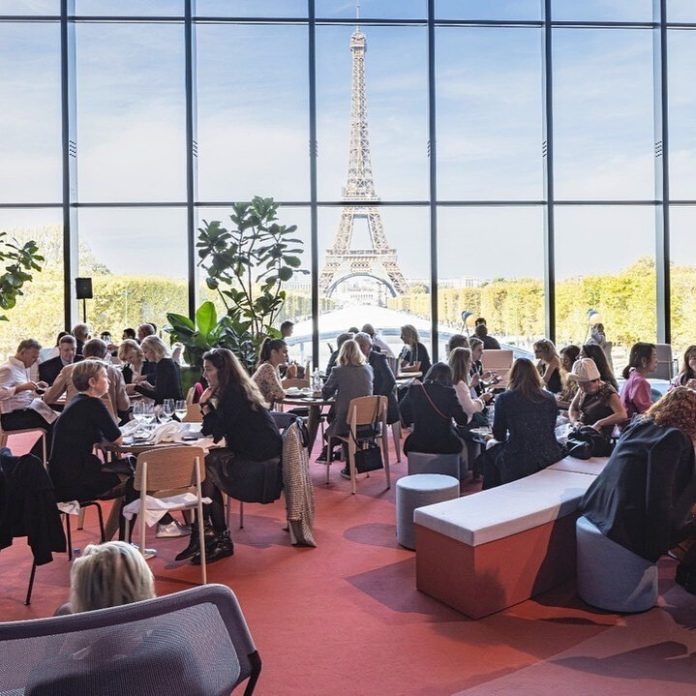 Парижская арт-сцена в огне: взрывной рост выставки Paris+ Art Basel!