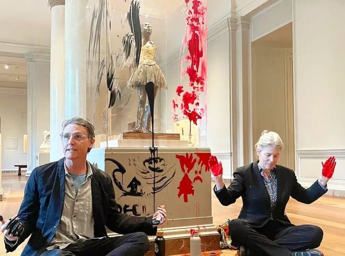 Климатический активист признал себя виновным в вандализме выставки Дега в Национальной галерее искусств