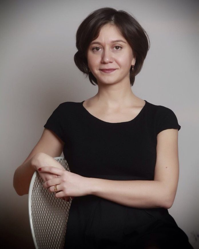 Директор Стамбульской биеннале уходит в отставку из-за разногласий по выбору куратора 2024 года