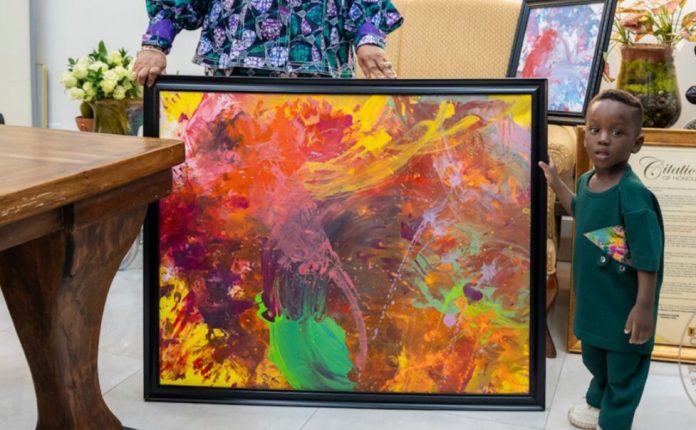 Малыш из Ганы признан самым молодым артистом в мире по версии Книги рекордов Гиннеса