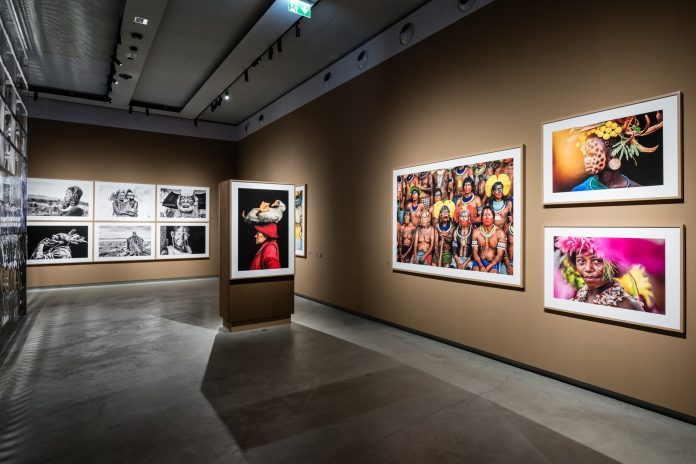 Турин: Кристина Миттермайер в галерее Италии Intesa Sanpaolo — FIRSTonline