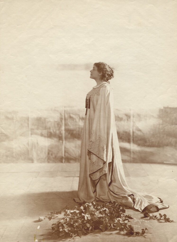 Актриса Дузе