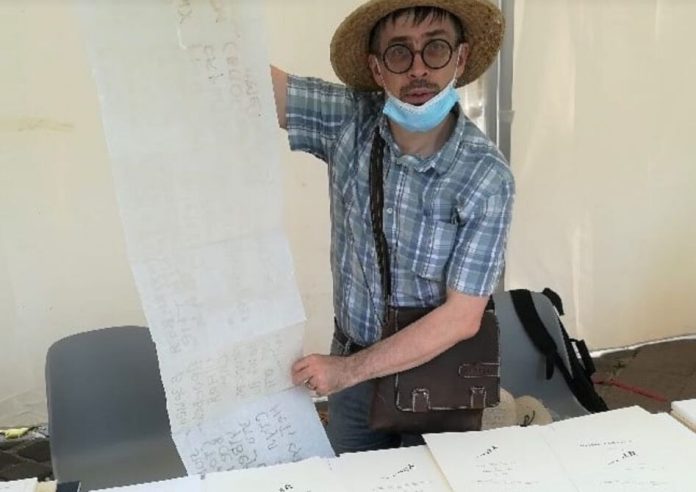 Серж Чамчинов: Создание художественных повествований посредством книг