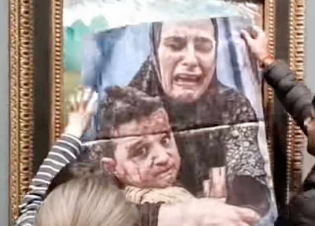 Активисты испортили картину Пикассо в смелом протесте против продажи Израилем оружия Газе.