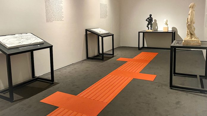 День современности во Флоренции: мультисенсорный проект, который поможет слабовидящим ценить искусство — FIRSTonline