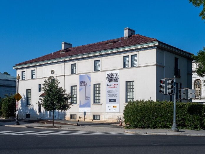 Художественный музей Америки отменяет выставки по приказу Трампа