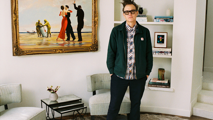 На аукцион выставлена ​​работа «Сырая нефть» (Веттриано) из коллекции Марка Хуппуса, основателя группы Blink-182 — FIRSTonline