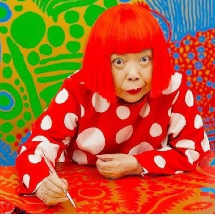 Ошеломлен | Бесконечные зеркальные комнаты: бесконечный фантастический ландшафт Яёи Кусамы