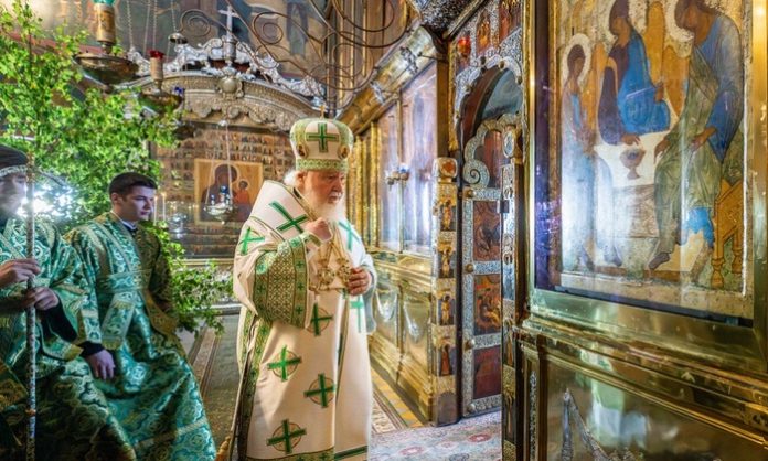 РПЦ передали еще две древние иконы: не навредит ли это?